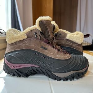 Merrill IsothermMid Waterproof Hiking Boot
